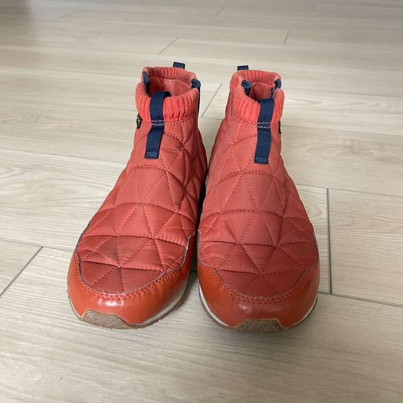 Teva Quilted Booties Womens Size 9 Orange Red Slip On Comfort Ankle Shoes - Picture 1 of 7